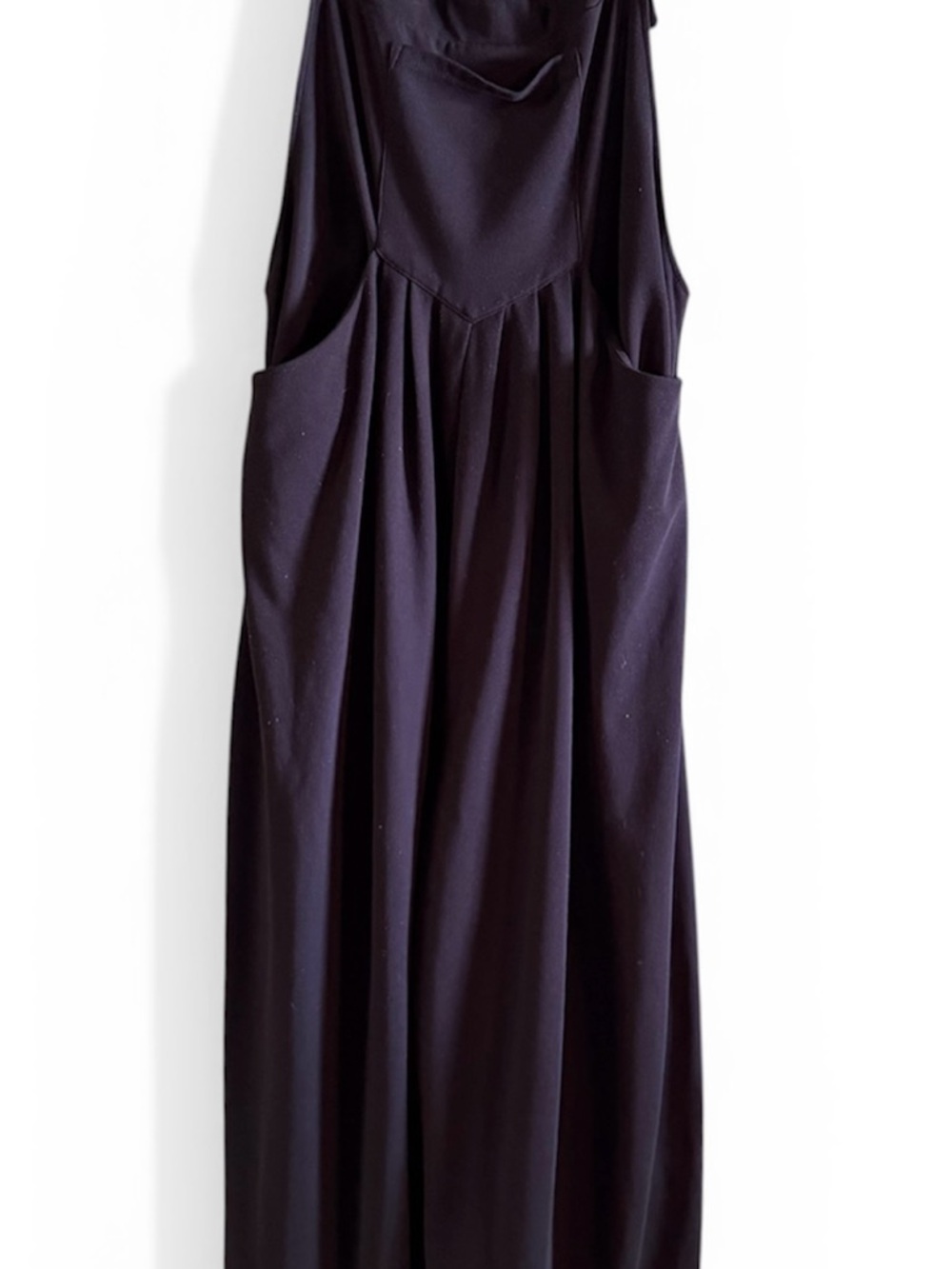 HALARA Black Sleeveless Maxi Dress with Side Pockets